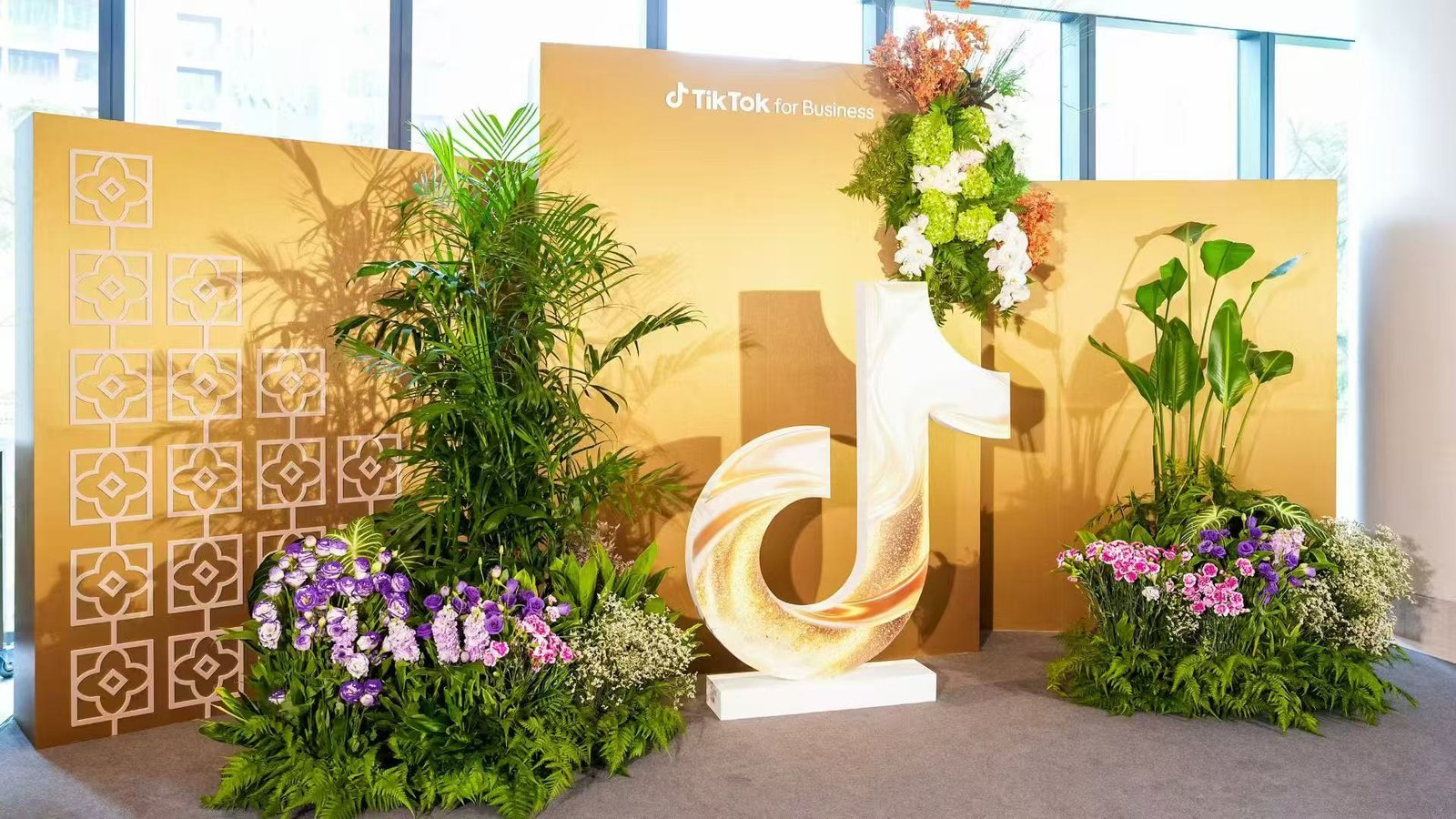 D&D | Award Nights Photo 2